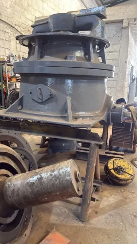 Britador Cônico H3000 - Equipamento Industrial Revisado