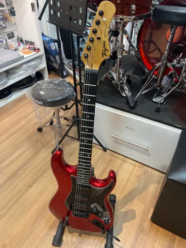 Guitarra SIXMART TAGIMA