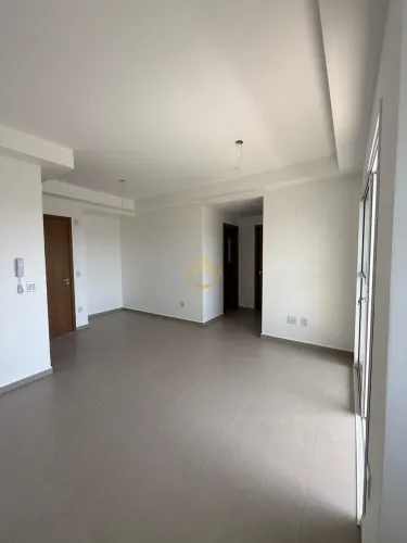 APARTAMENTO À VENDA NO EDIFÍCIO ARBORE