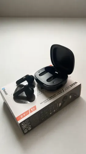 Fone de Ouvido JBL Wave 300 TWS Premium Bluetooth Preto na Caixa