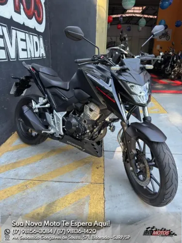 CB 300F TWISTER CBS