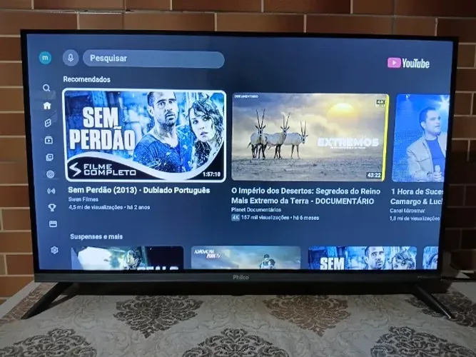 Tv philco 32 Led. Com nota fiscal. Estado de nova
