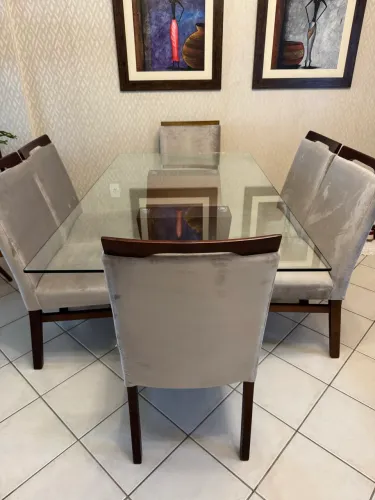 Mesa de janta com 6 cadeiras 