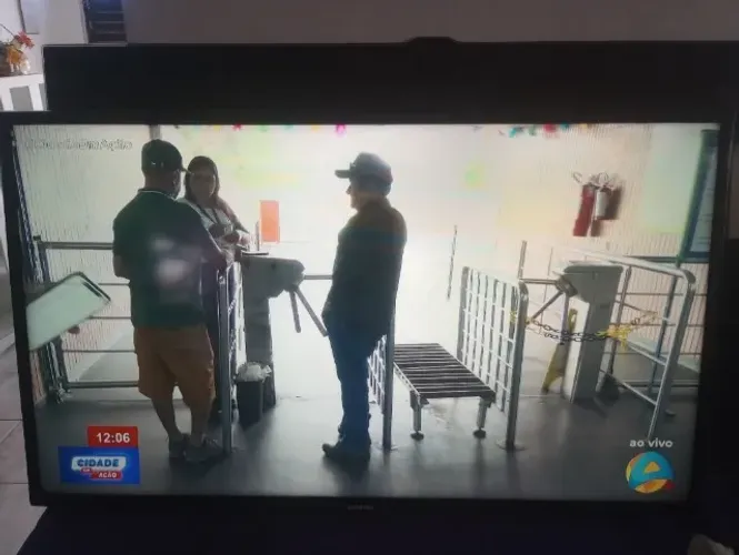 Tv Samsung ótimo estado 46 polegadas