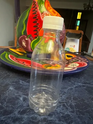Mais de 200 garrafinhas plásticas 300ml