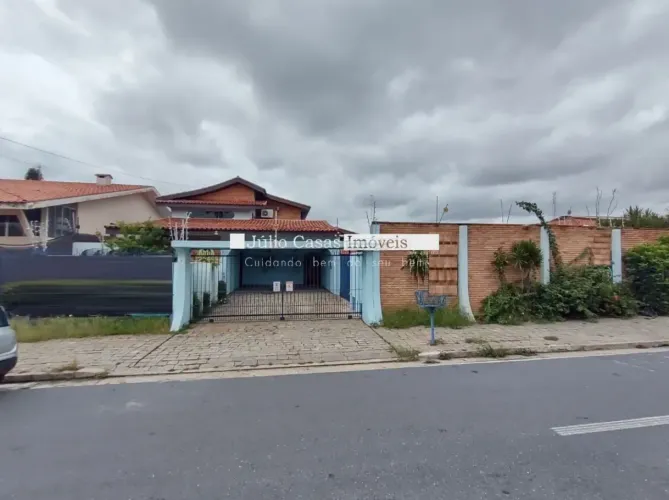 Comercial Para Locação com 4 salas amplas, escritório, 17 vagas de estacionamento