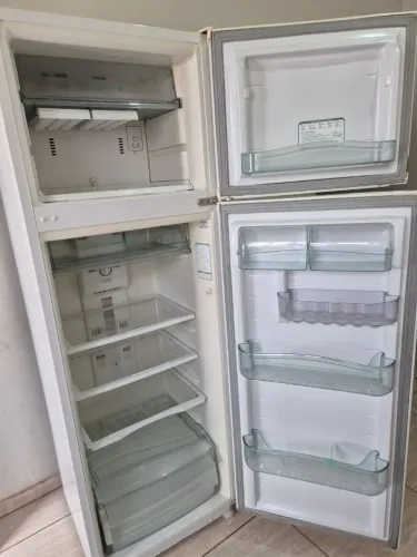 Geladeira Frost Free