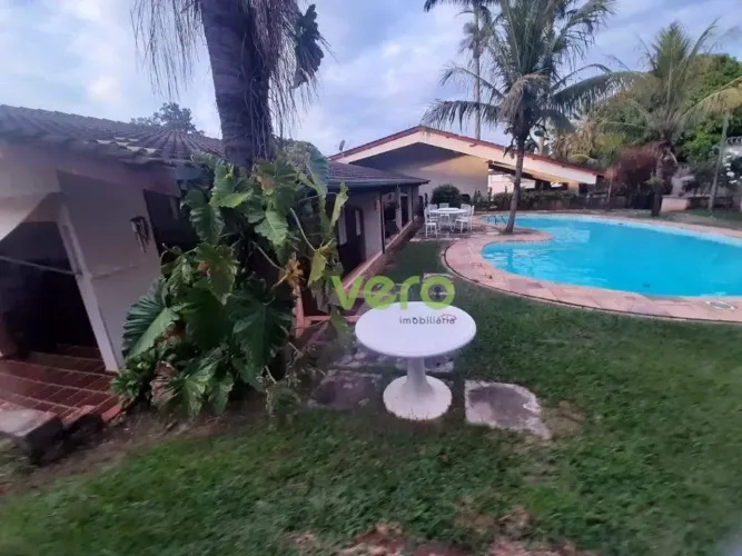 Casa com 3 dormitórios à venda, 351 m² por R$ 2.100.000,00 - Chácara Lucília - Americana/S