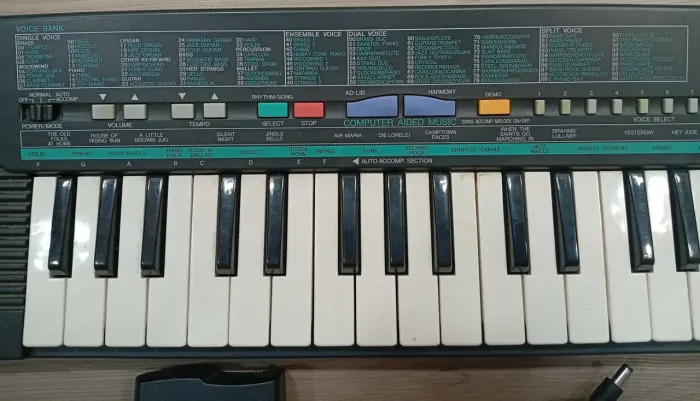 Vendo teclado funcionando perfeitamente conservado