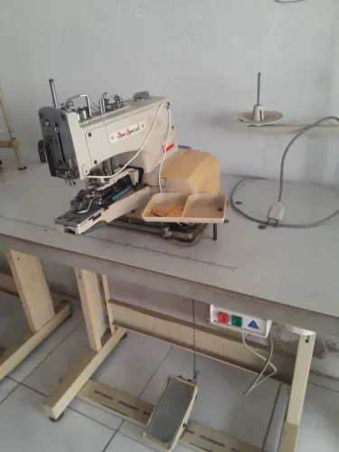 Vende-se 3 máquinas de costura industrial