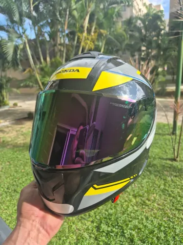 Capacete