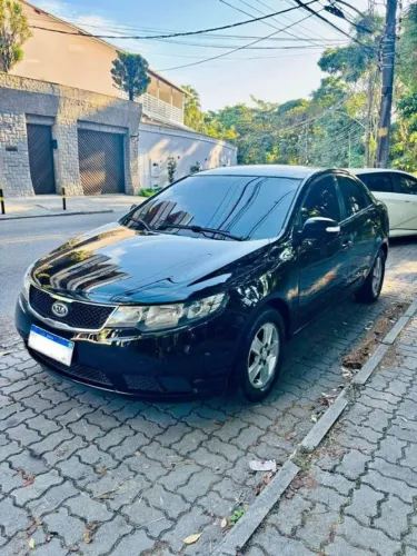 Kia Motors Cerato 1.6 16V Mec. 2011