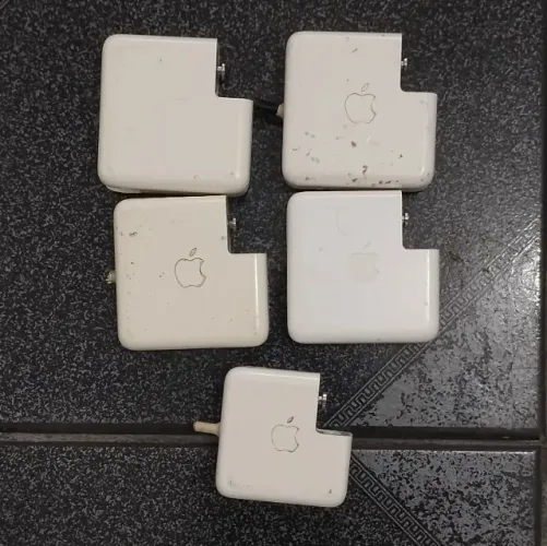 CINCO CARREGADORES MAGSAFE COM DEFEITO PARA APPLE MACBOOK