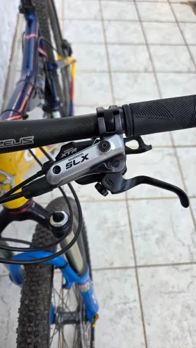 Freios Shimano SLX 