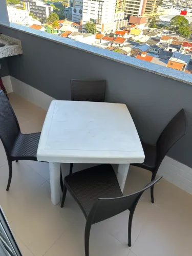 Mesa + 4 cadeiras