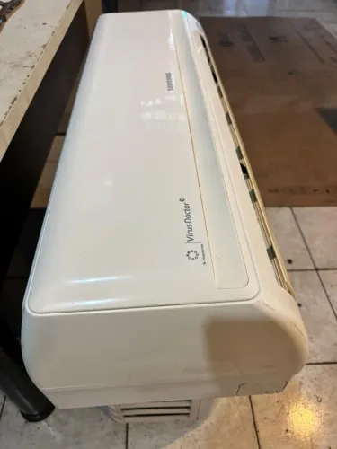 Ar Condicionado Split Hi Wall Convencional Samsung 9.000 Btu quente e frio, 220v