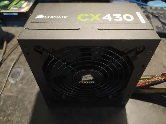 FONTE DE ALIMENTAÇÃO: 430W - CORSAIR - OFERTA RELÂMPAGO