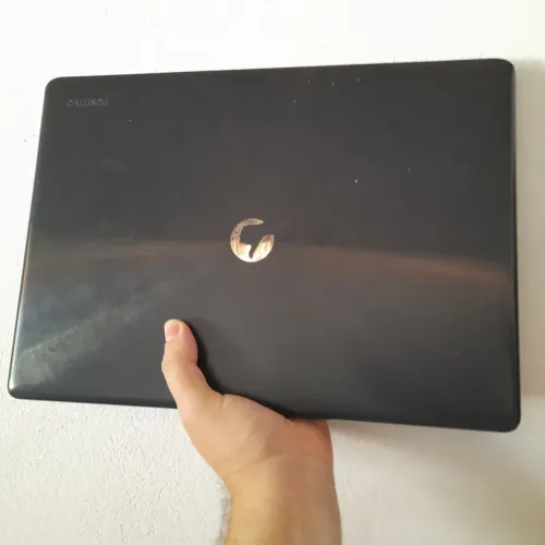 Notebook positivo  p/ retirada de peças 