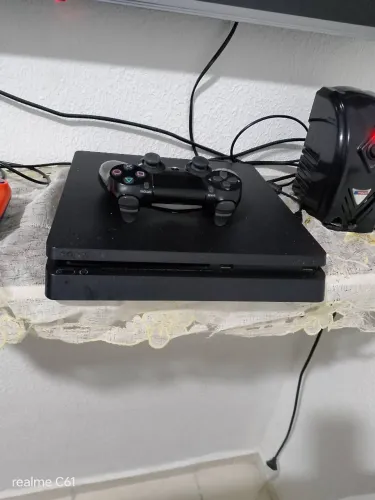 Vendo PS4 usado