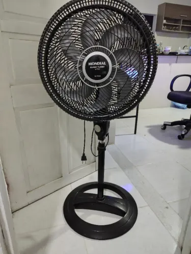 Ventilador de Coluna Mondial Super Turbo VTX- 40C- 8 Pas - 3 Velocidades
