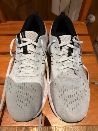 Tenis asics