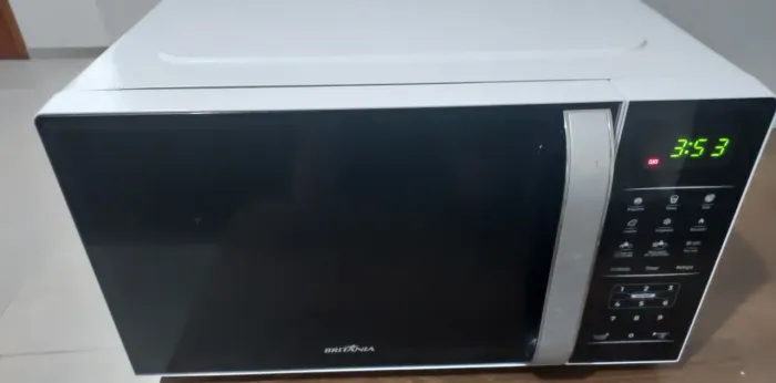 Microondas Britânia BM023 - 20L - Selo A de Eficiência