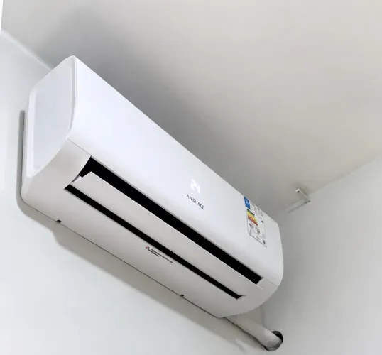 VENDA URGENTE - 2 ARES-CONDICIONADOS FUJITSU 9.000 BTUs