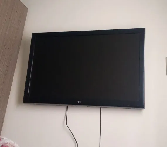 Tv LG 42 polegadas... não é smart... ?