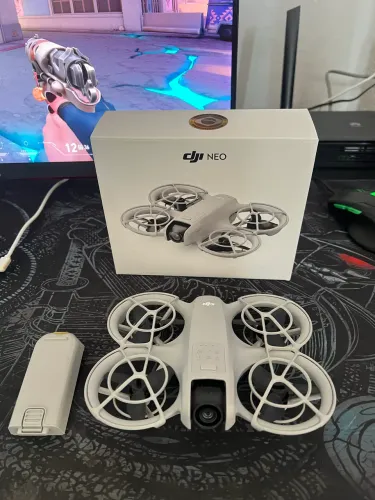 Drone DJI Neo Ultra Leve 4K - Compacto, Inteligente e Fácil de Voar - DJI050