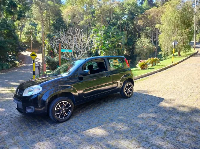 Fiat Uno Vivace Celeb. 1.0 EVO F. Flex 8V 3P 2014