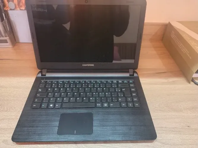 Notebook Compaq Presario CQ-21 / Para Retirada de Peças ou Conserto
