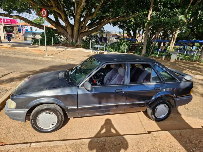 Ford Escort Guarujá 1.8 4P 1992