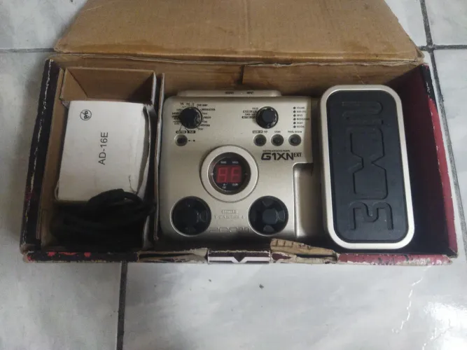 Pedaleira G1XNext Zoom