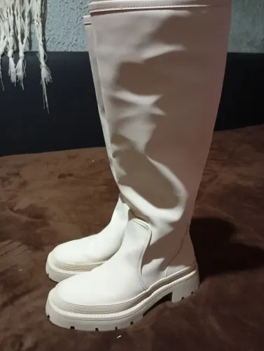 Bota Zara