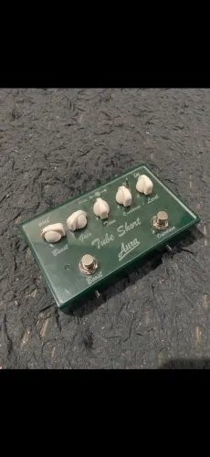 Pedal Tube Short Aura