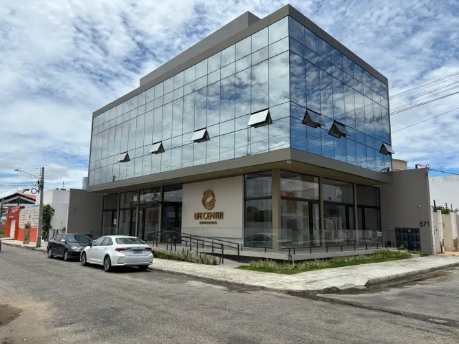 Sala Comercial 28 m² e 35 m² no Empresarial Lifecenter