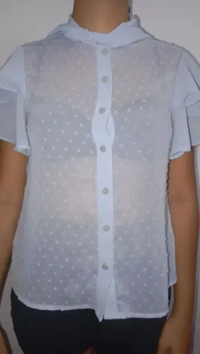 Blusa feminina azul bebê