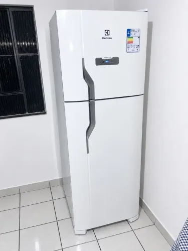 Geladeira  Electrolux Frost Free Duplex, 371litros entrego