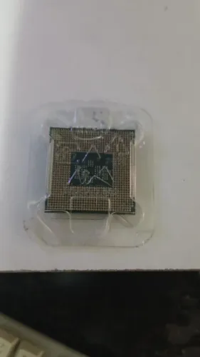 Intel Core i7-740QM para Notebook 1ª geração + Pasta Térmica