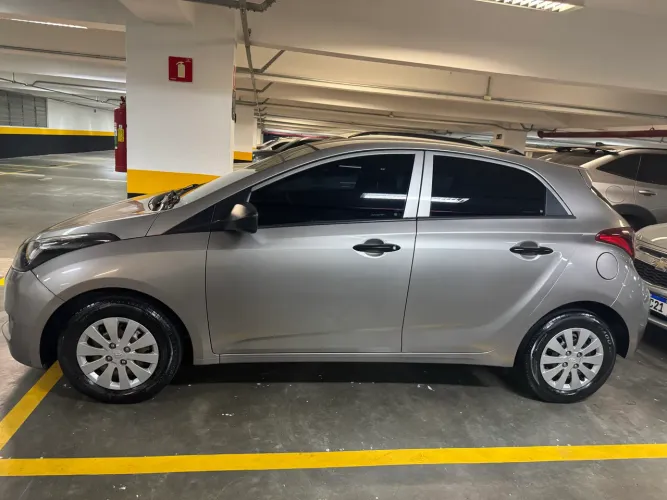 Hyundai HB20 Unique 1.0 Flex 12V Mec. 2019