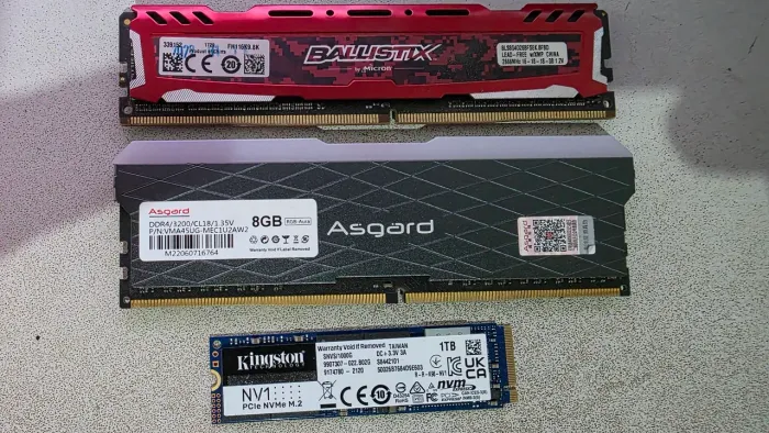NVME 1TB + 2 MEMORIA DDR 4 8GB