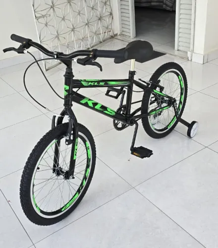 Bicicleta aro 20 KLS (Acompanha as rodinhas) - Nova