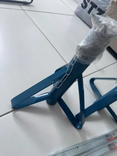 1 Cavalete e 2 espátula de borracheiro 