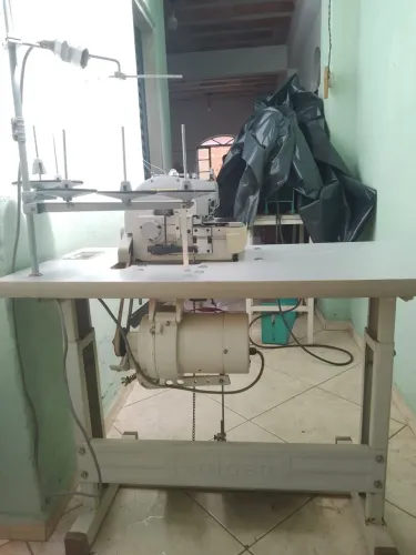 Máquina de costura industrial Interlock