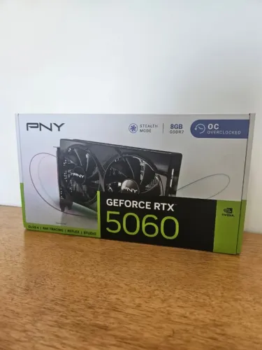 Placa de Vídeo PNY RTX 5060 Dual Fan 8GB GDDR7 - LACRADA com NF