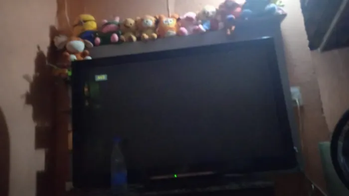 Vendo uma televisão