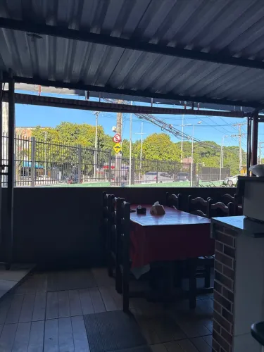 Vaga para cozinheiro (a) e Churrasqueiro