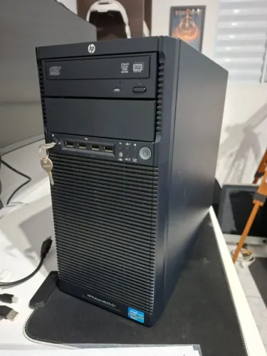 HP ProLiant ML110 G7 (Intel Xeon, 12gb RAM, 2,50tb HD e GPU 1gb)