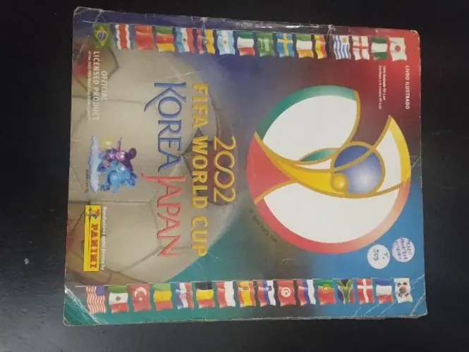 ALBUM DE FIGURINHAS FIFA WORLD CUP KOREA JAPAN 2002 COMPLETO