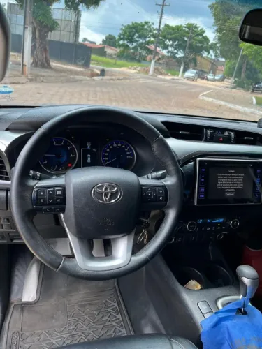 Toyota Hilux CD SRV 4X4 2.8 TDI Diesel Aut. 2017